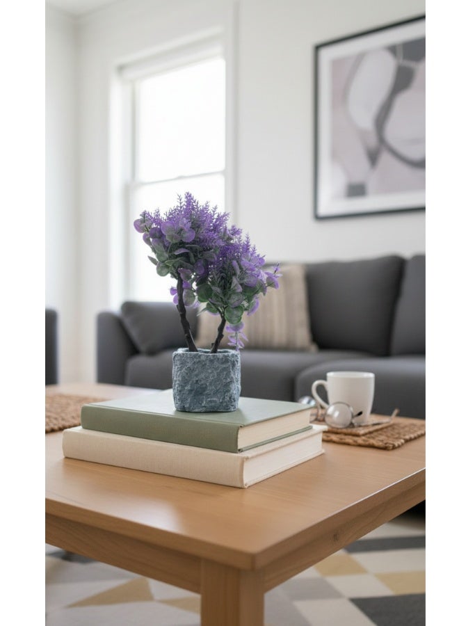 نبتة زينة صناعية فاخرة بزهور بنفسجية ولمسات لافندر مع أوراق يوكاليبتوس واقعية في أصيص حجري مربع بتصميم صخري – ديكور داخلي أنيق للمكاتب والمنازل وغرف المعيشة وغرف النوم وطاولات القهوة – نبات صناعي بدون ري أو صيانة – Artificial Decorative Plant with Stone Pot Indoor Home Office Decor - Image 2